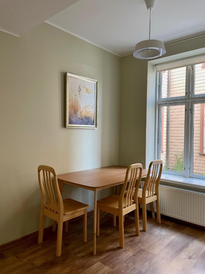 Spacious Holiday Apartment With Wifi And Parking Pärnu Eksteriør billede
